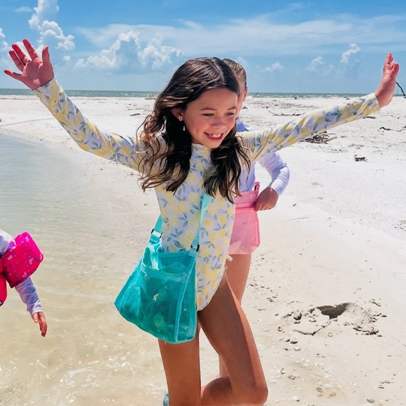 π MEET THE POSHER π - Picture 13 of 16